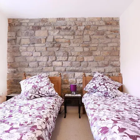 Stable Pateley Bridge